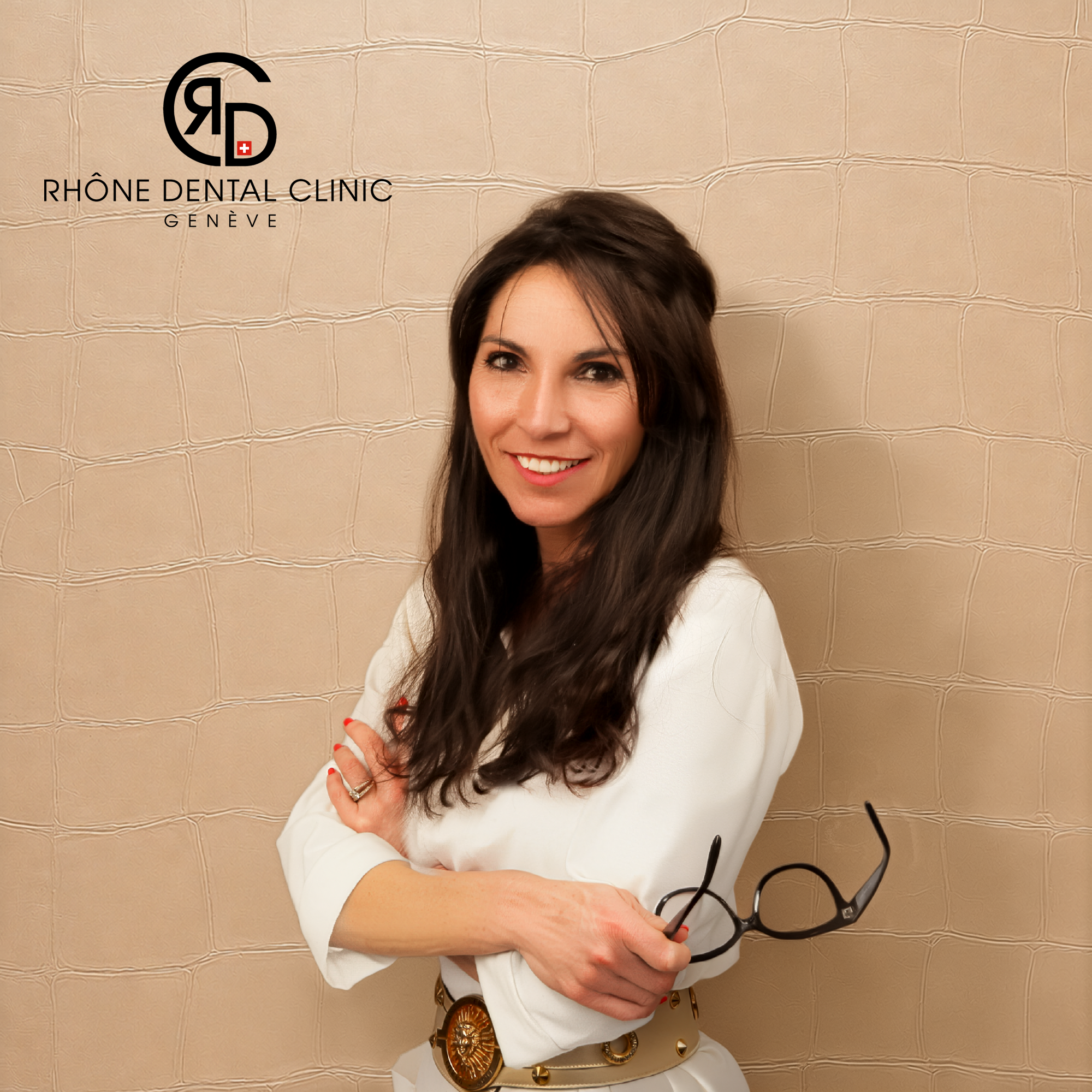 Rhone Dental Clinic Equipe Catherine Gachet Portrait Catherine
